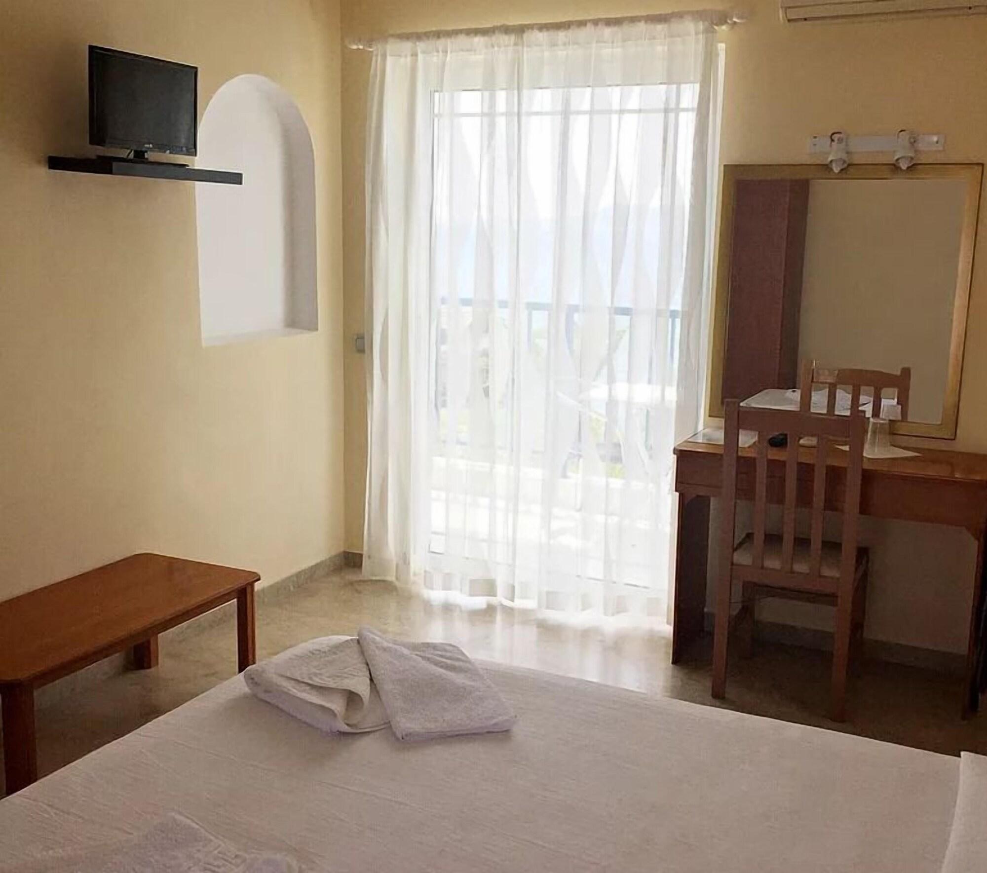 Hotel Golden Sun Finikounta Dış mekan fotoğraf